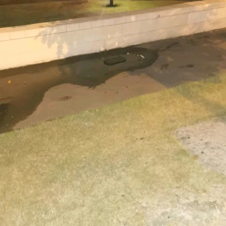 The photograph attached to this water supply report