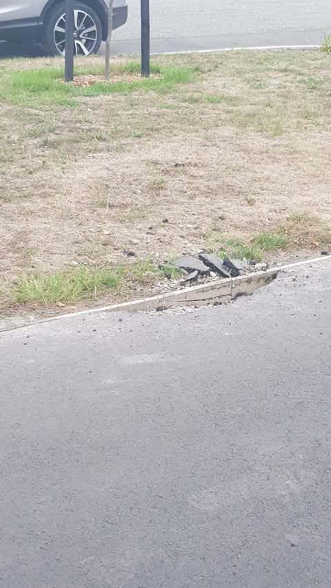 Roading/Streets, a report photo