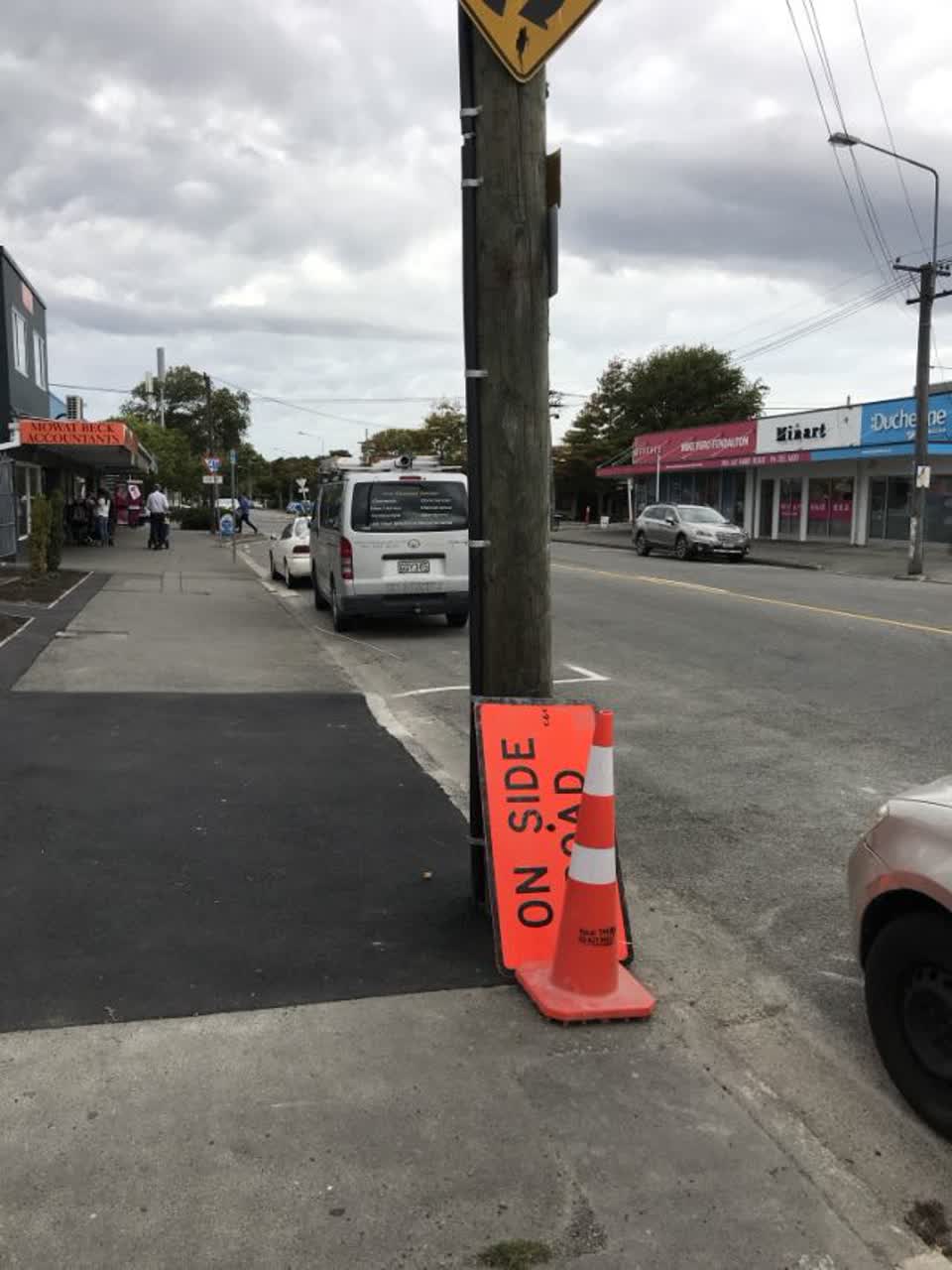 The photograph attached to this roading/streets report