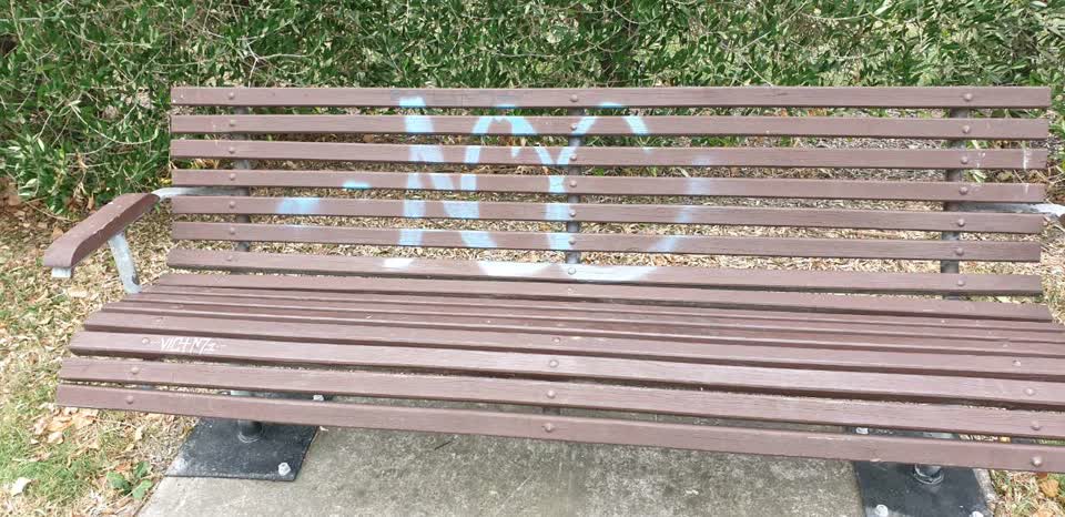 The photograph attached to this graffiti report