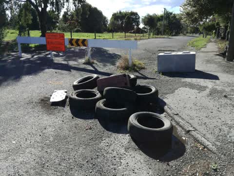 Rubbish/Recycling, a report photo
