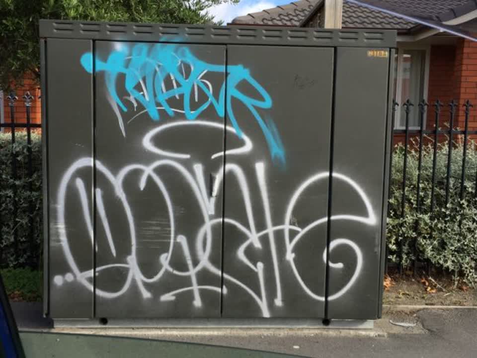 The photograph attached to this graffiti report