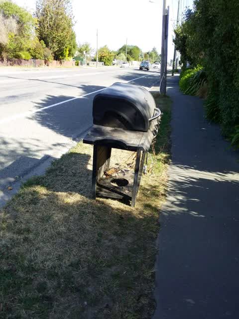 Rubbish/Recycling, a report photo