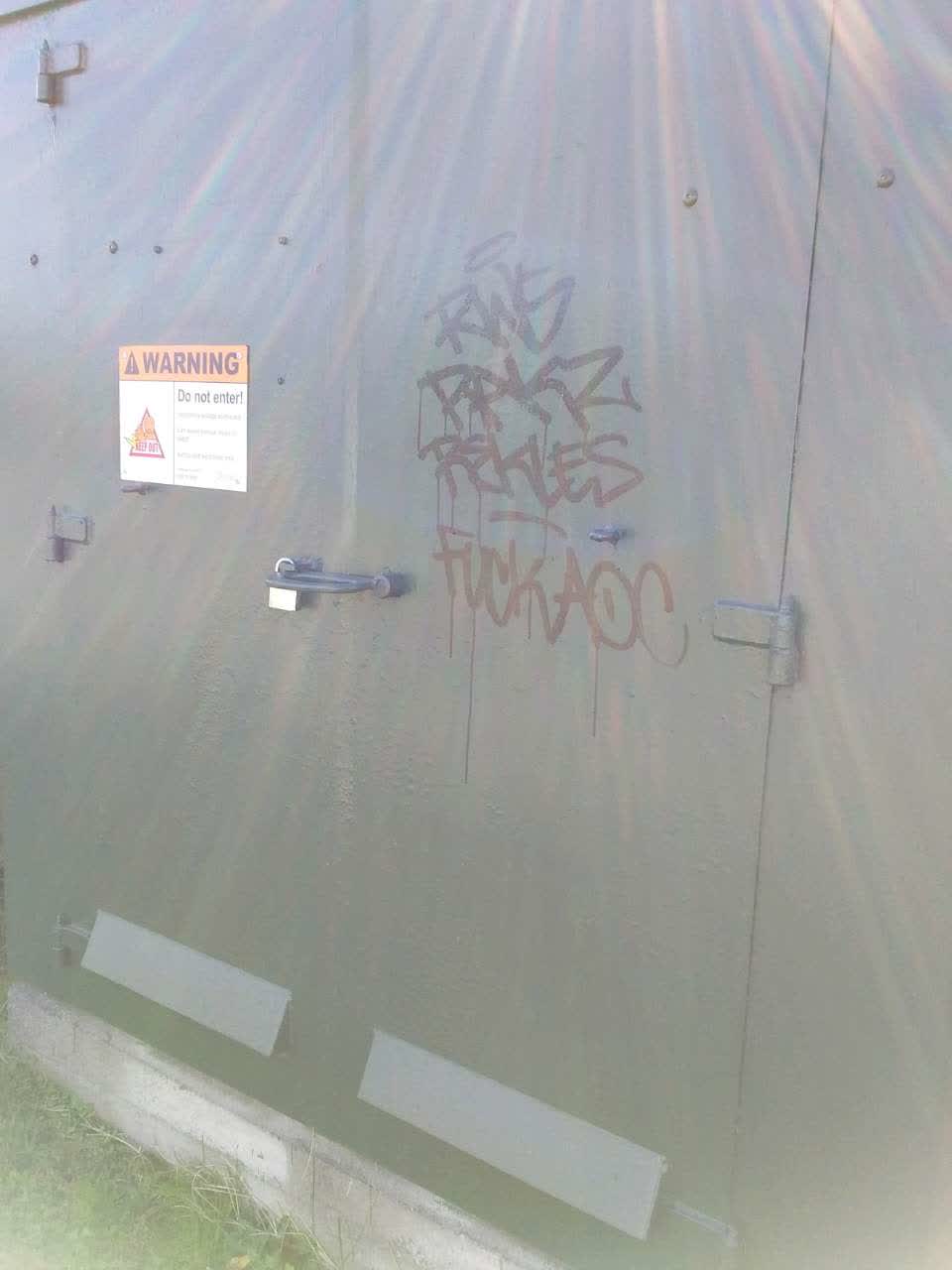 The photograph attached to this graffiti report
