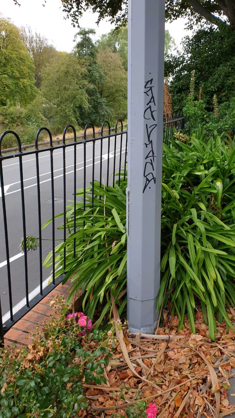 The photograph attached to this graffiti report
