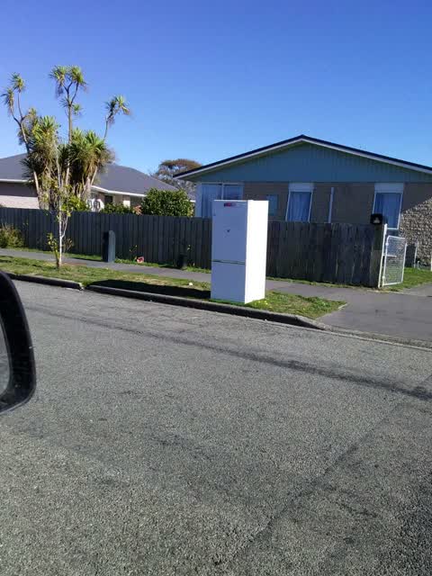 Rubbish/Recycling, a report photo