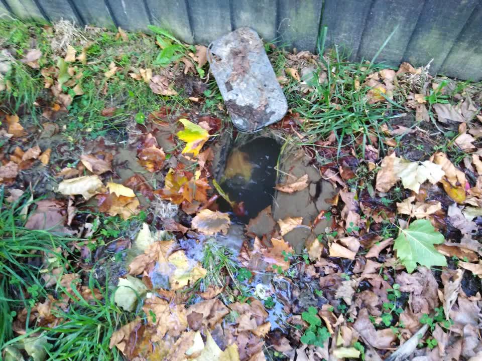 The photograph attached to this water supply report