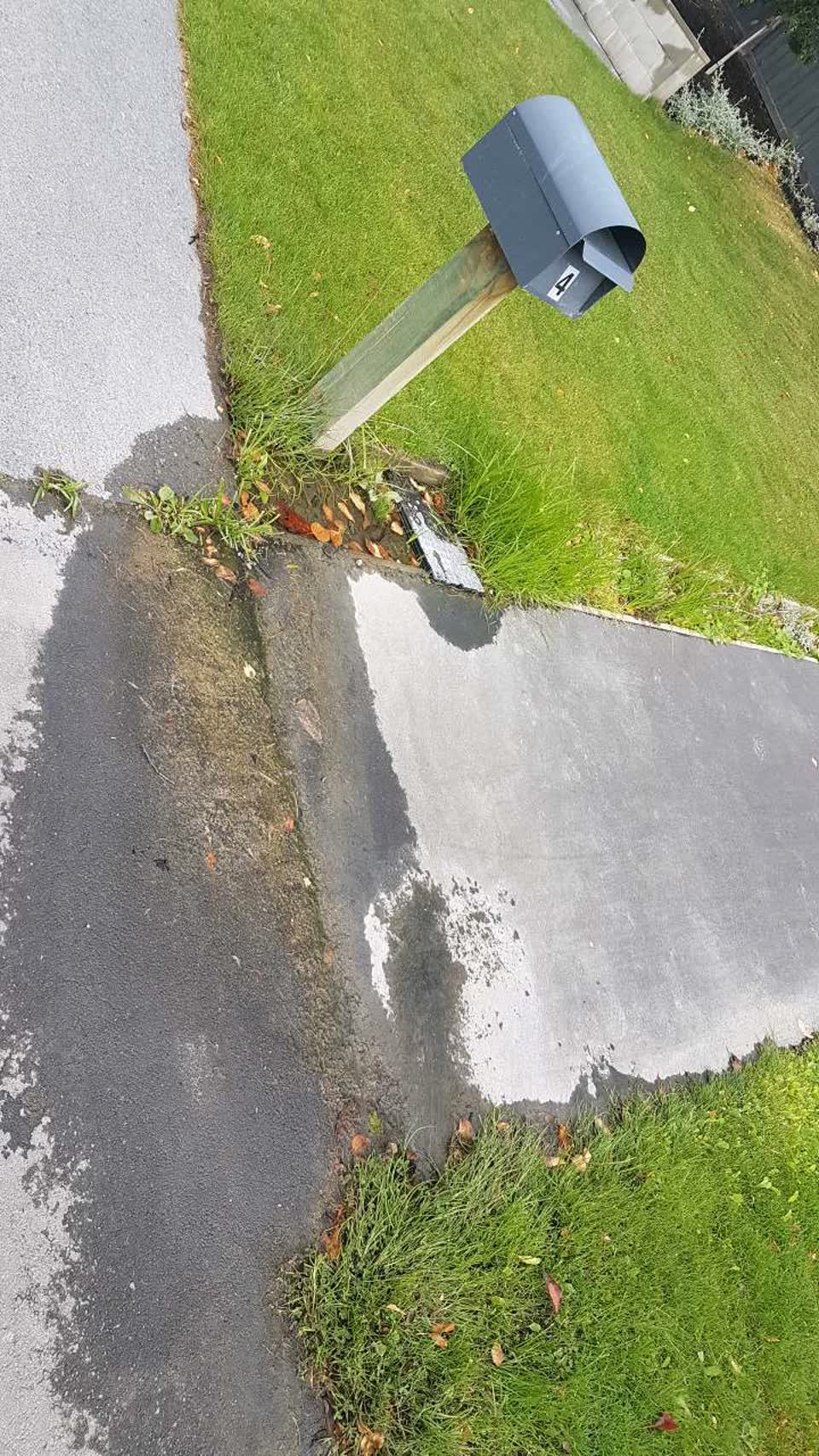 The photograph attached to this water supply report