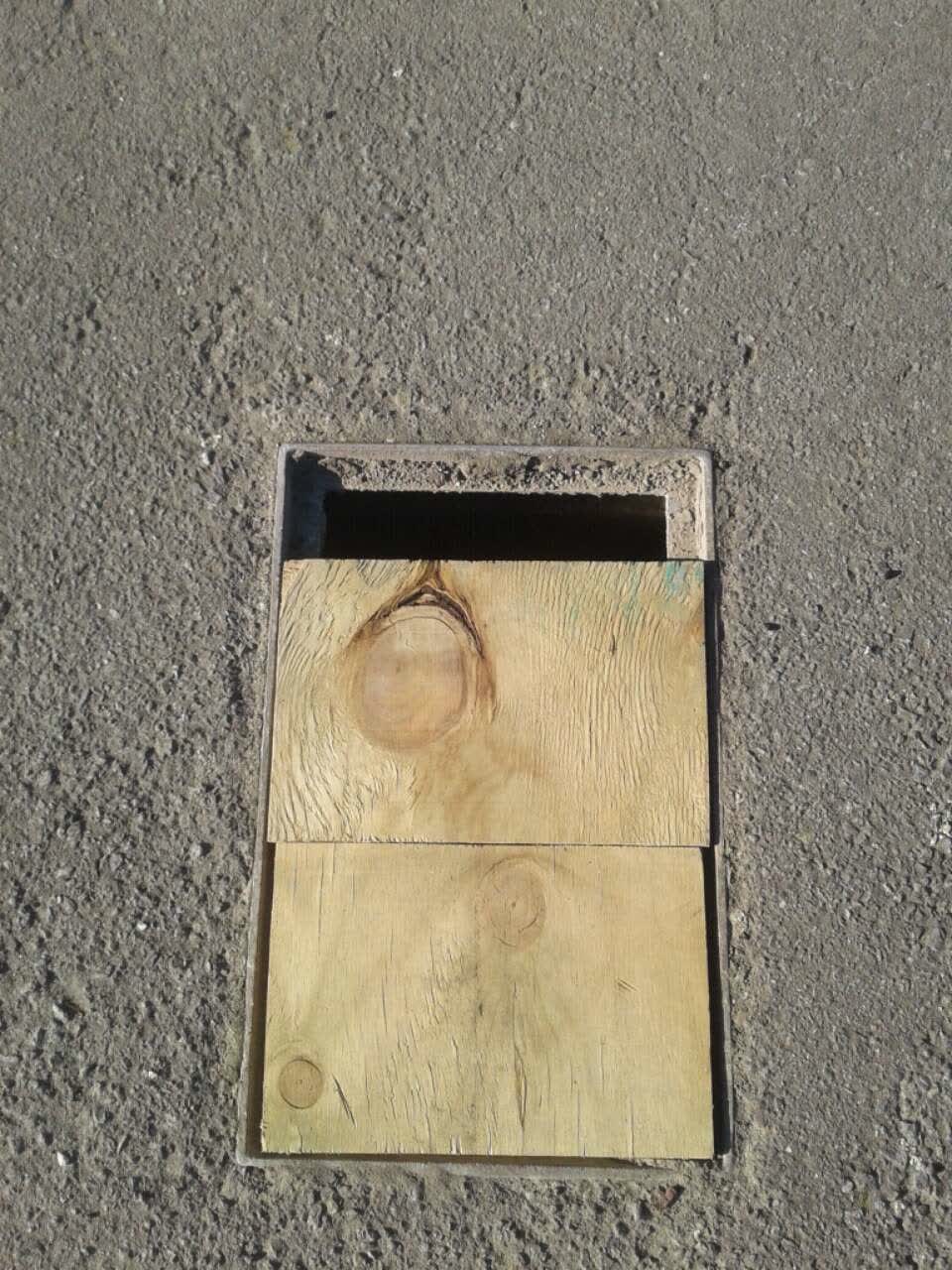 The photograph attached to this water supply report