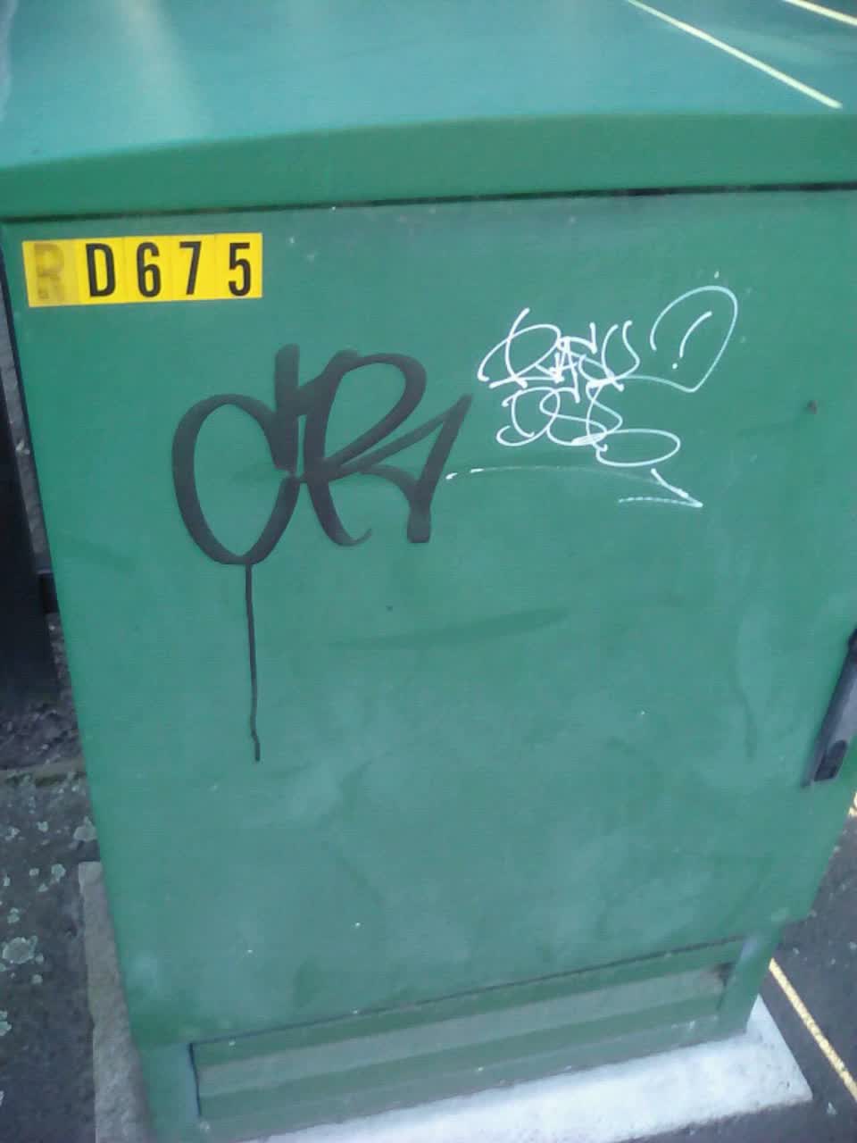 The photograph attached to this graffiti report