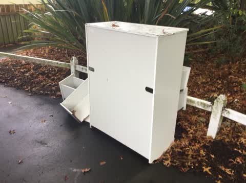 Rubbish/Recycling, a report photo