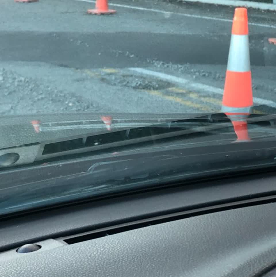 The photograph attached to this roading/streets report