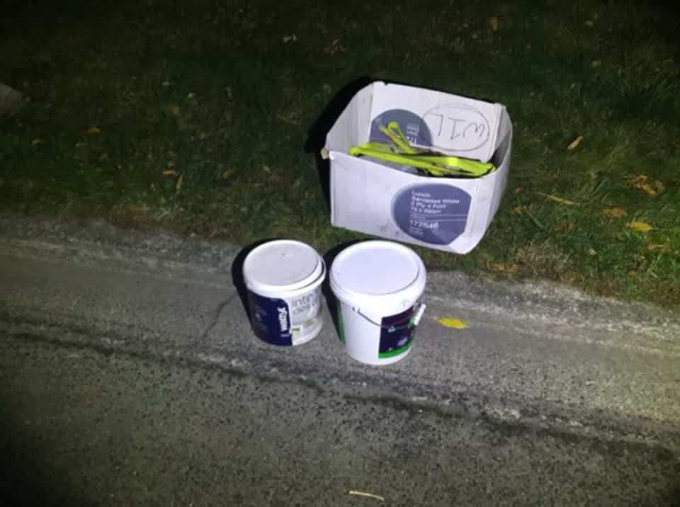 The photograph attached to this rubbish/recycling report