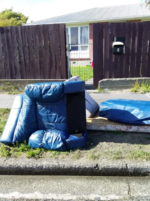Rubbish/Recycling, a report photo