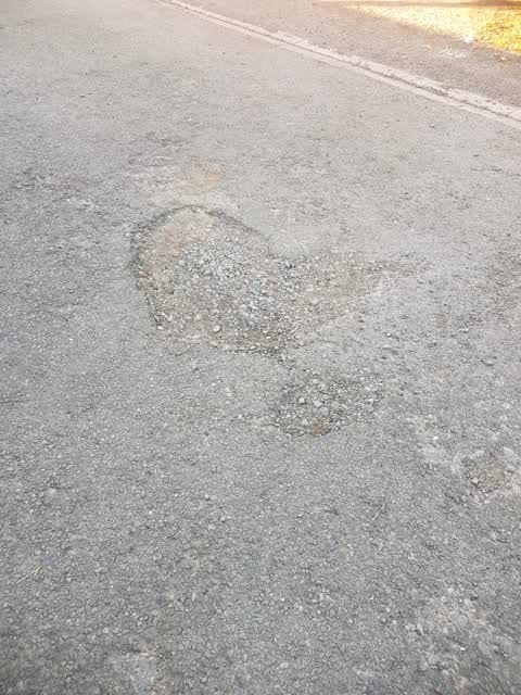 Roading/Streets, a report photo