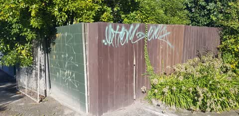 Graffiti, a report photo