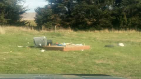 Rubbish/Recycling, a report photo