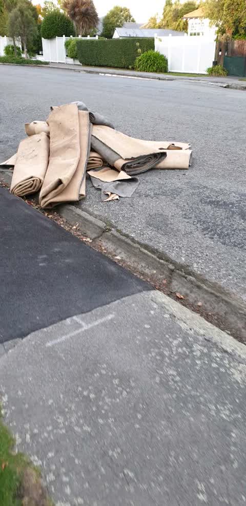 Rubbish/Recycling, a report photo