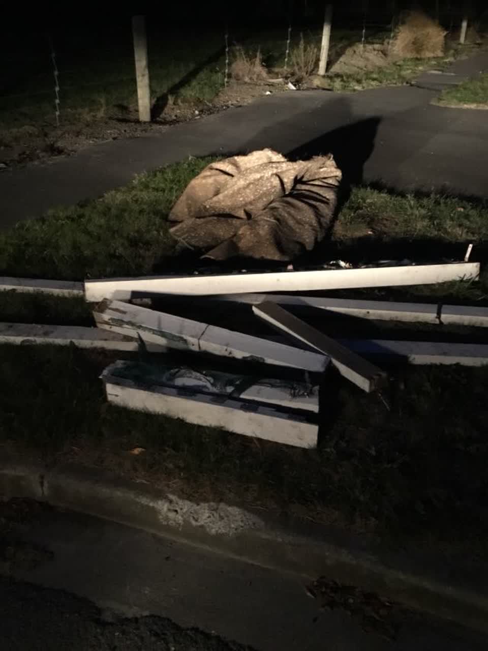 The photograph attached to this rubbish/recycling report