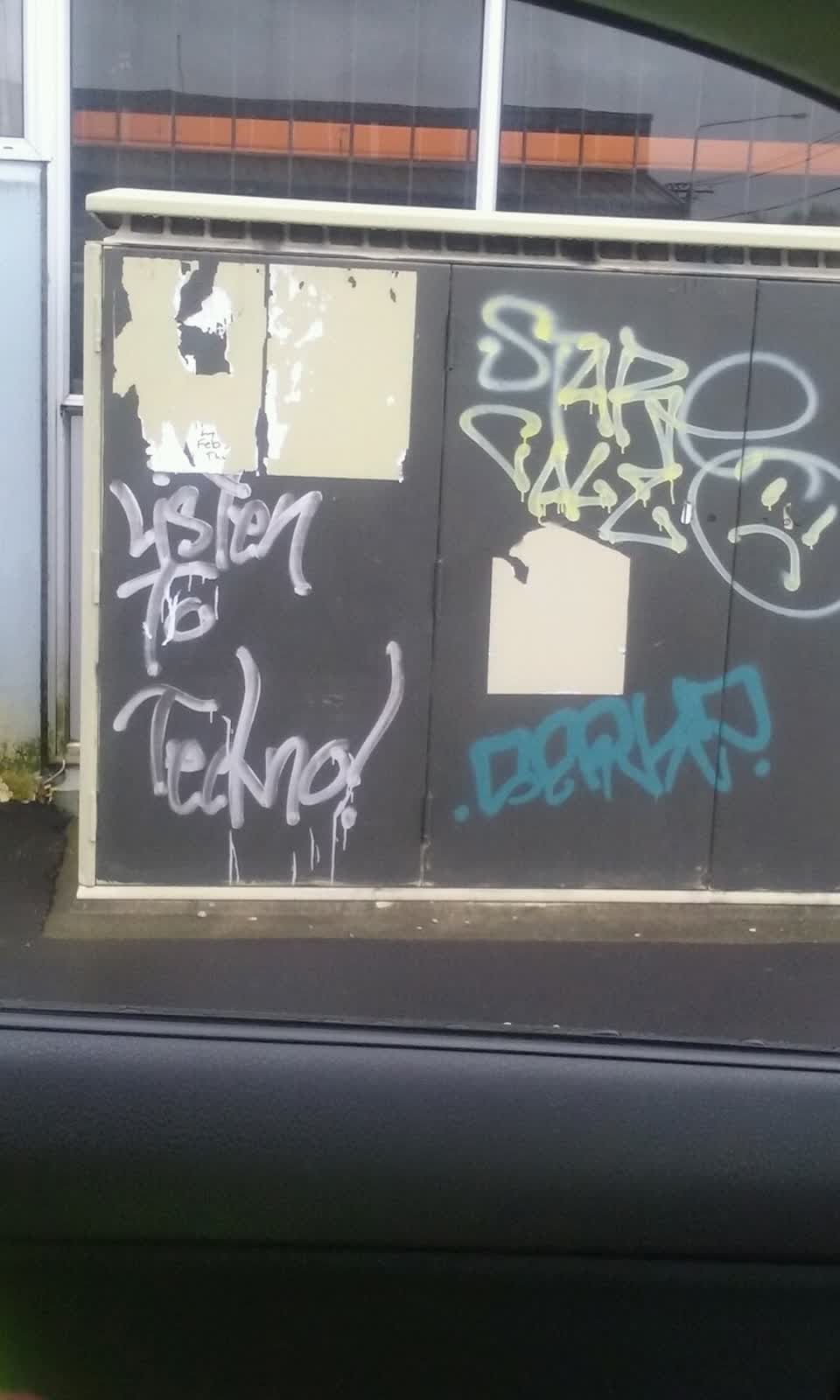 The photograph attached to this graffiti report