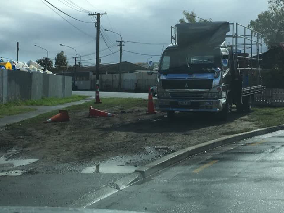 The photograph attached to this roading/streets report