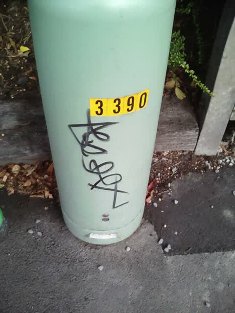 Graffiti, a report photo