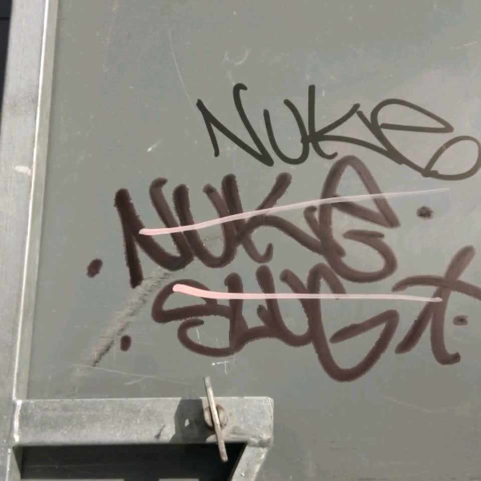 The photograph attached to this graffiti report