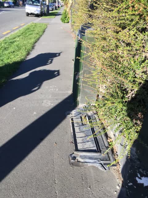 Rubbish/Recycling, a report photo