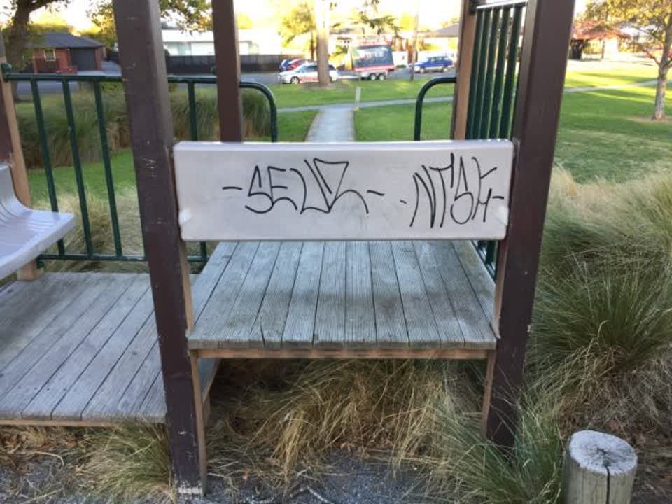 The photograph attached to this graffiti report