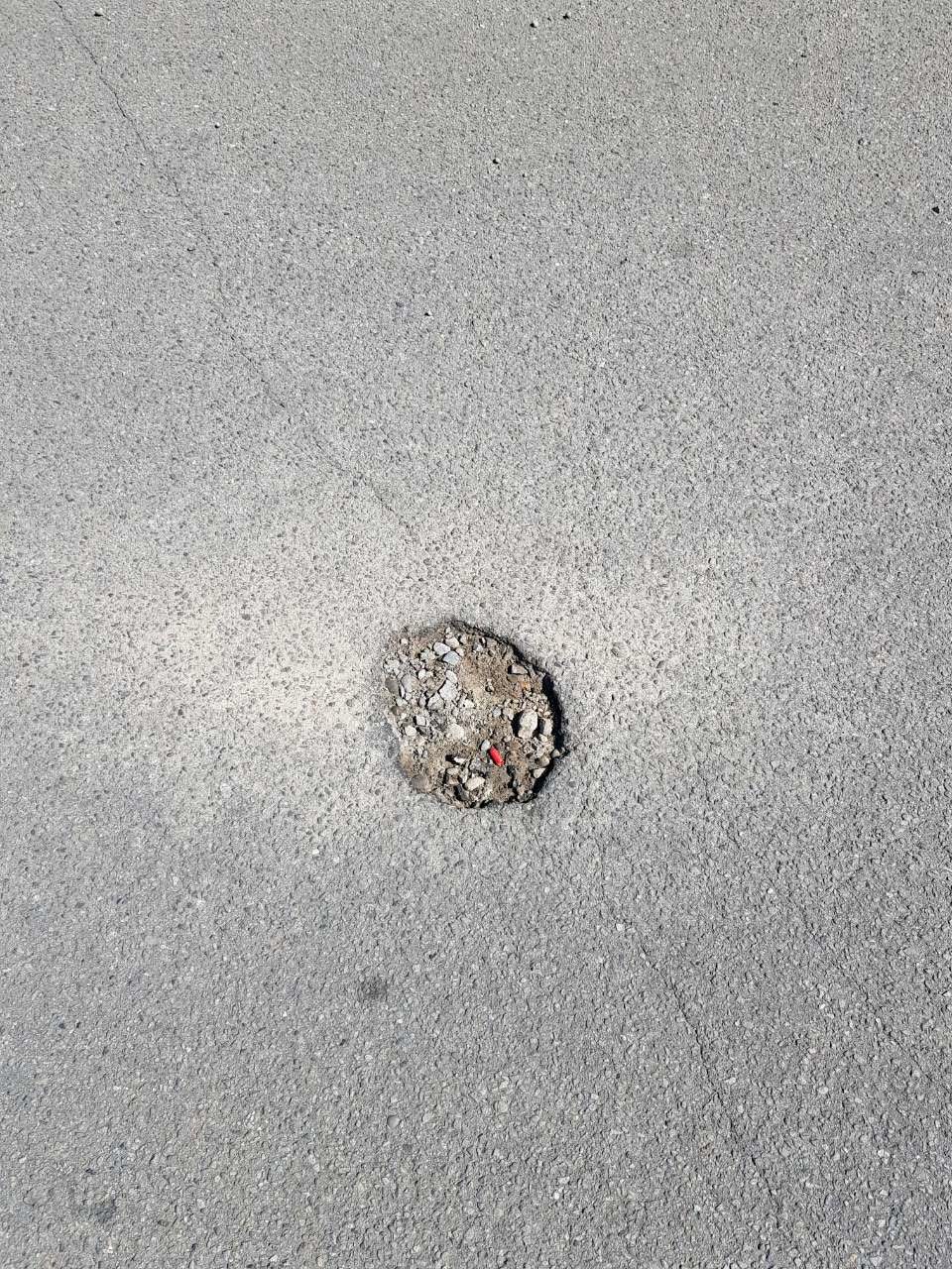 The photograph attached to this roading/streets report