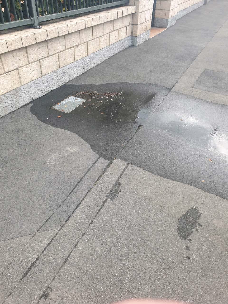 The photograph attached to this water supply report