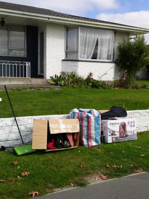 Rubbish/Recycling, a report photo
