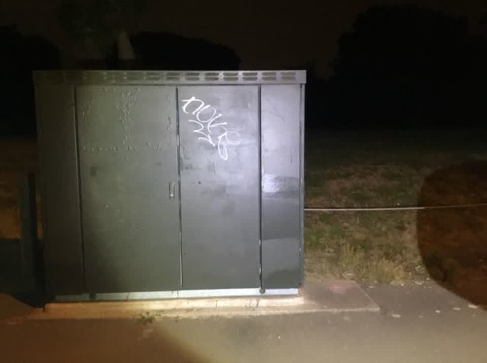The photograph attached to this graffiti report