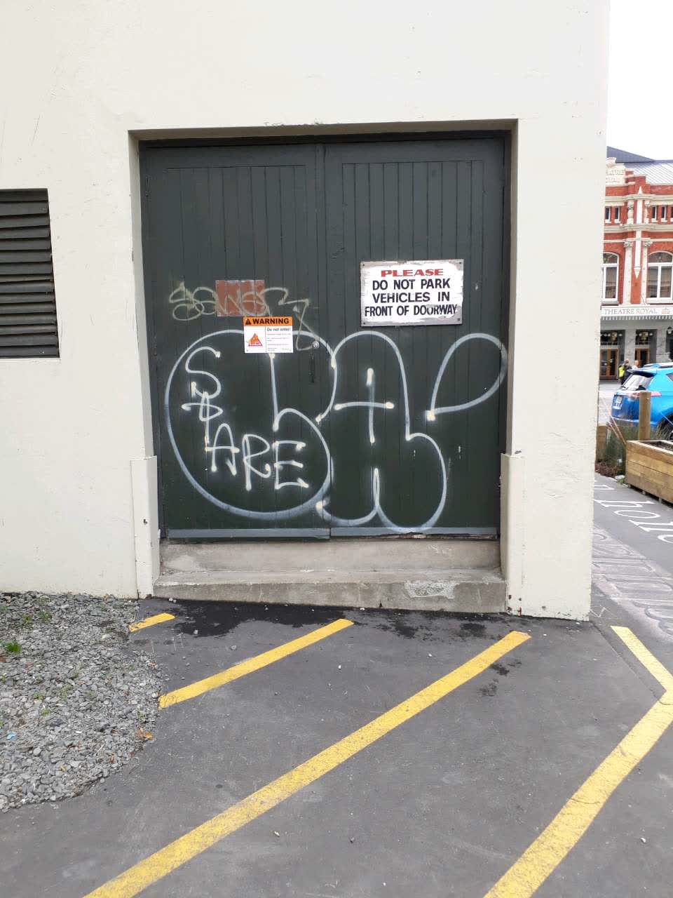 The photograph attached to this graffiti report