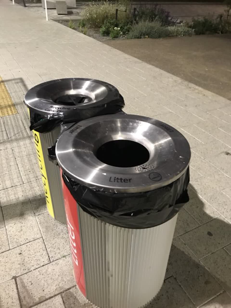 The photograph attached to this rubbish/recycling report