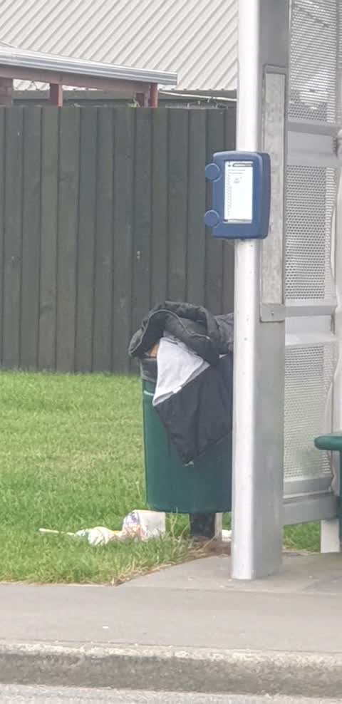 Rubbish/Recycling, a report photo