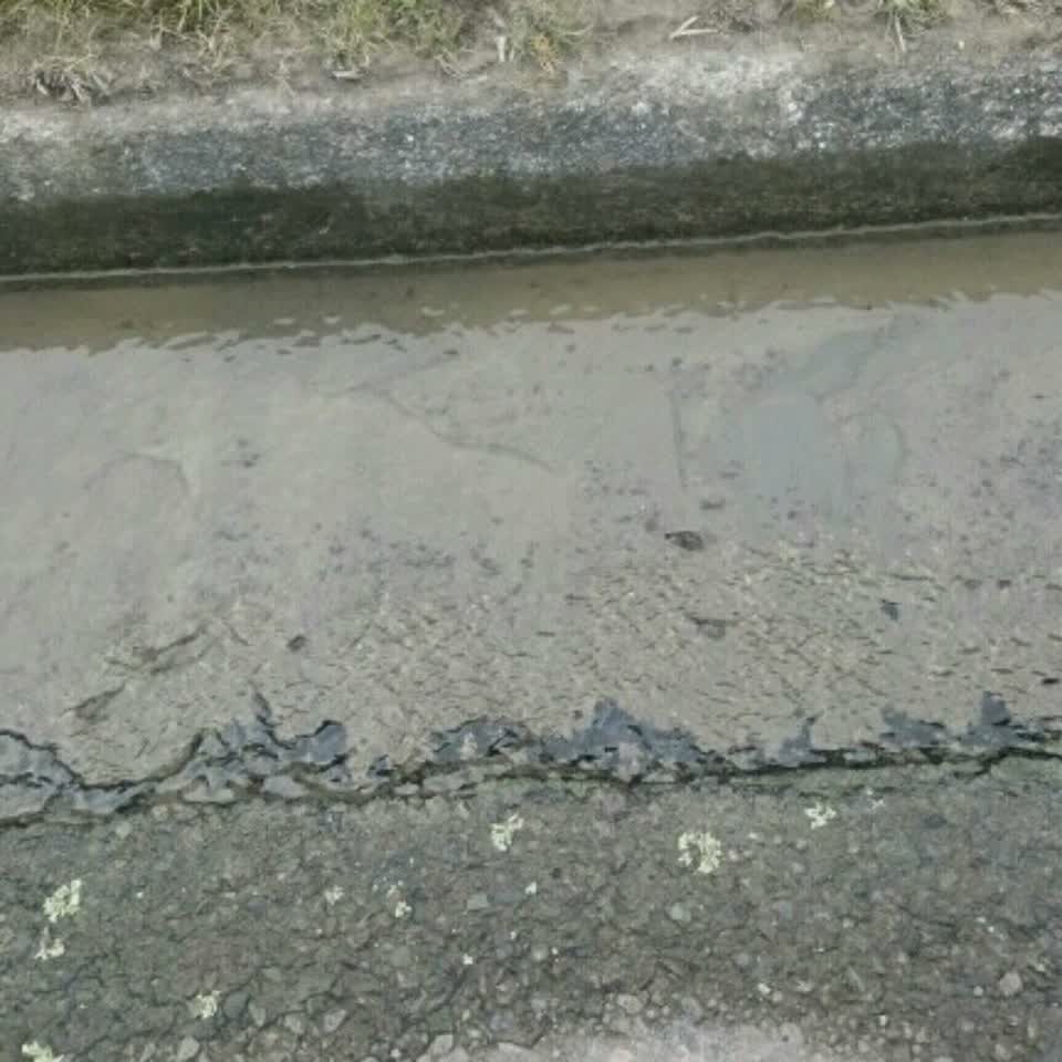 The photograph attached to this water supply report