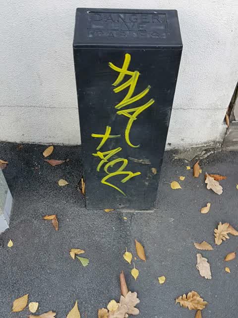 Graffiti, a report photo