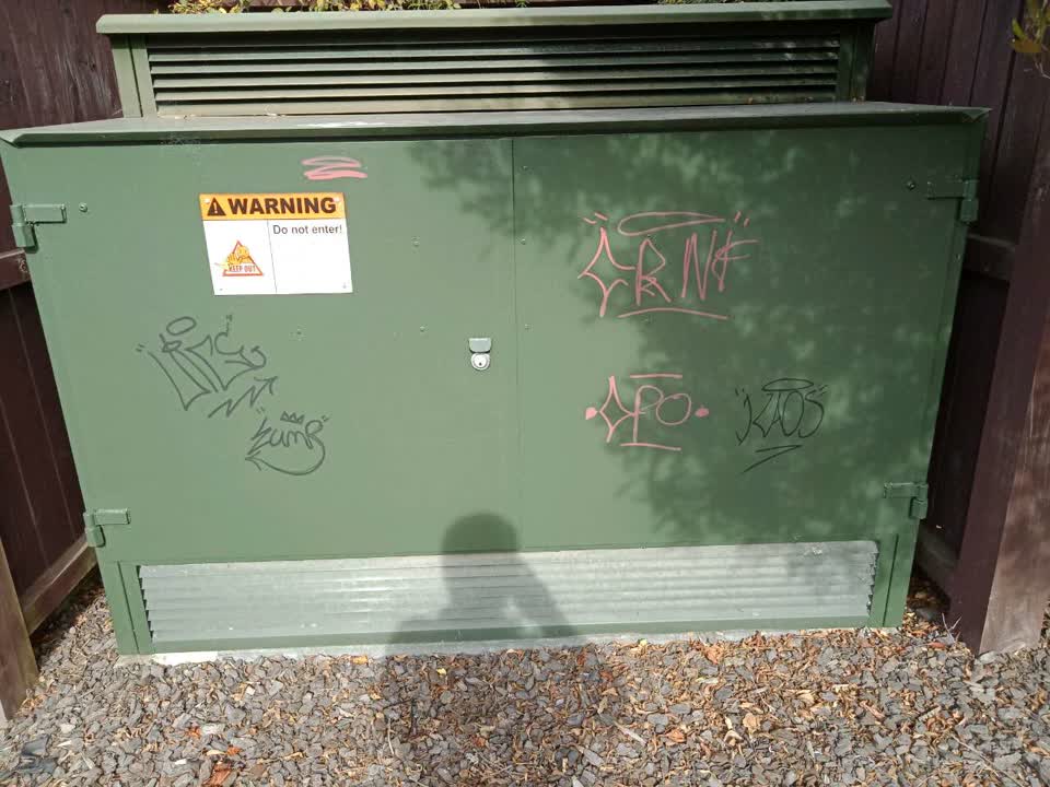 The photograph attached to this graffiti report