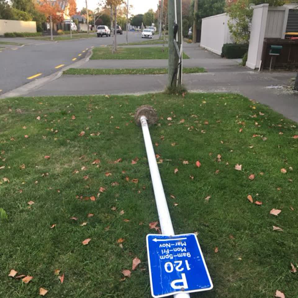 The photograph attached to this roading/streets report