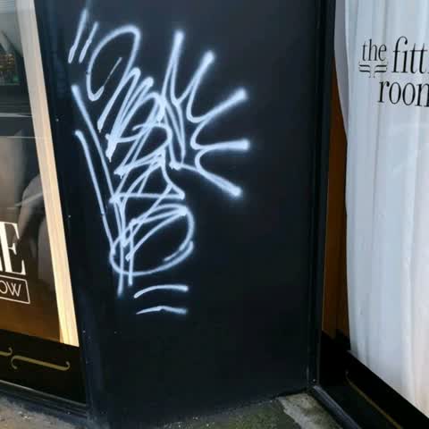 Graffiti, a report photo