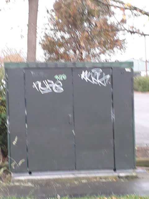 Graffiti, a report photo