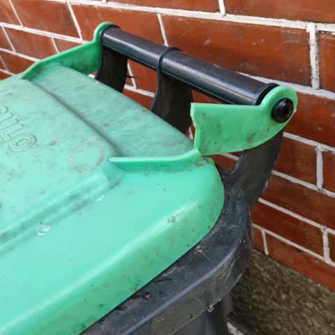 Rubbish/Recycling — a report photo