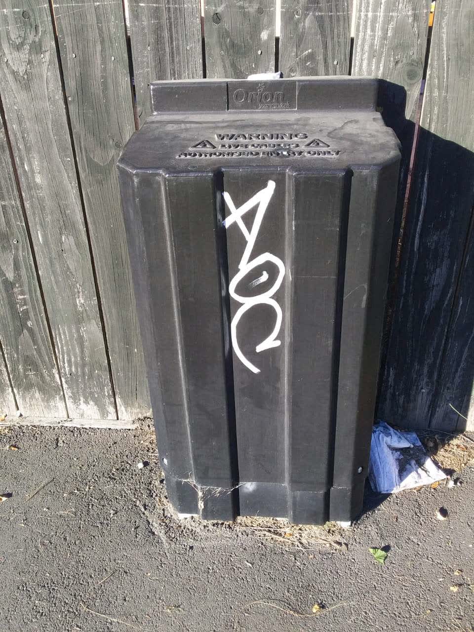 The photograph attached to this graffiti report