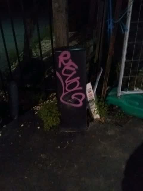 Graffiti, a report photo