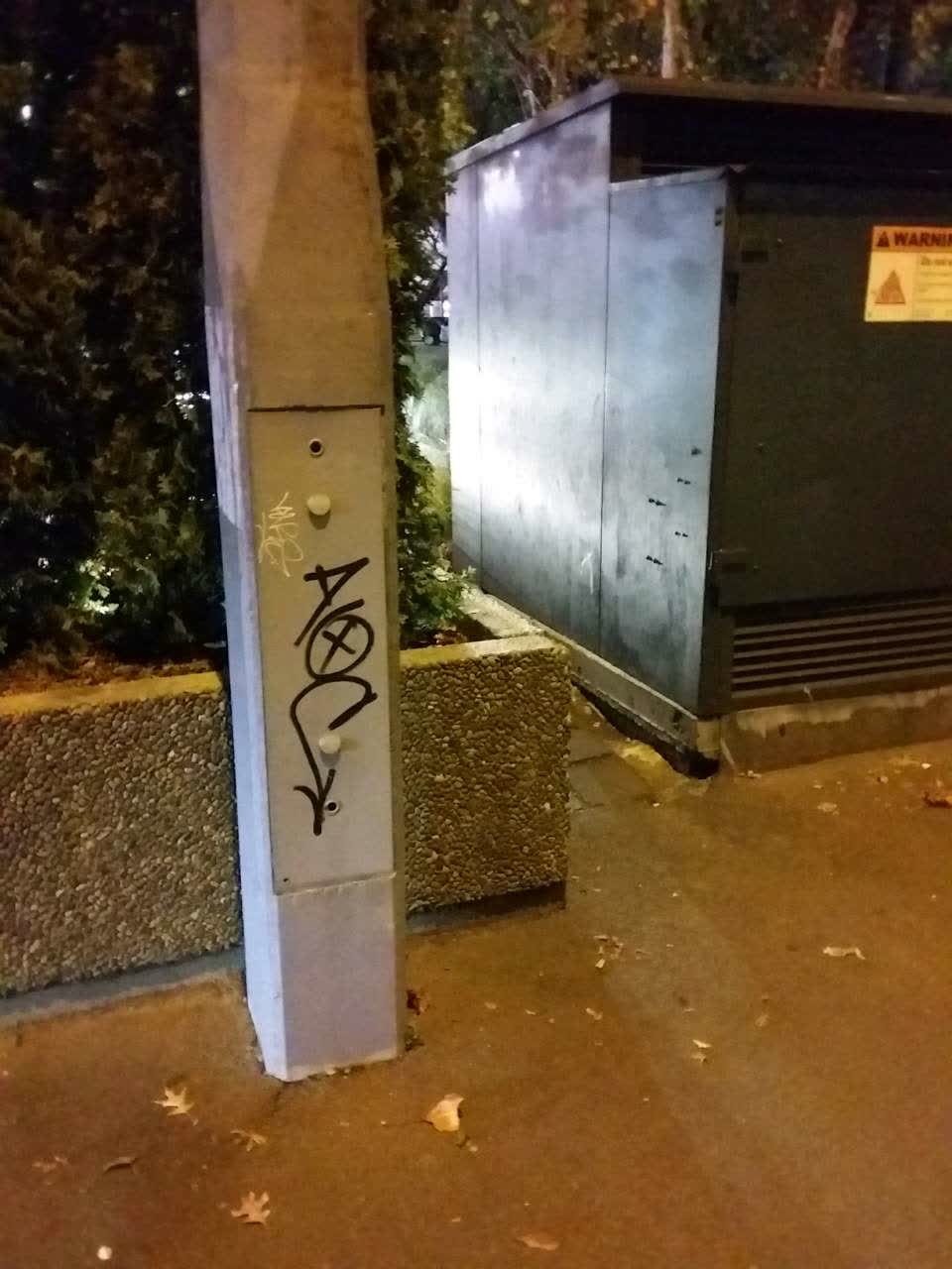 The photograph attached to this graffiti report