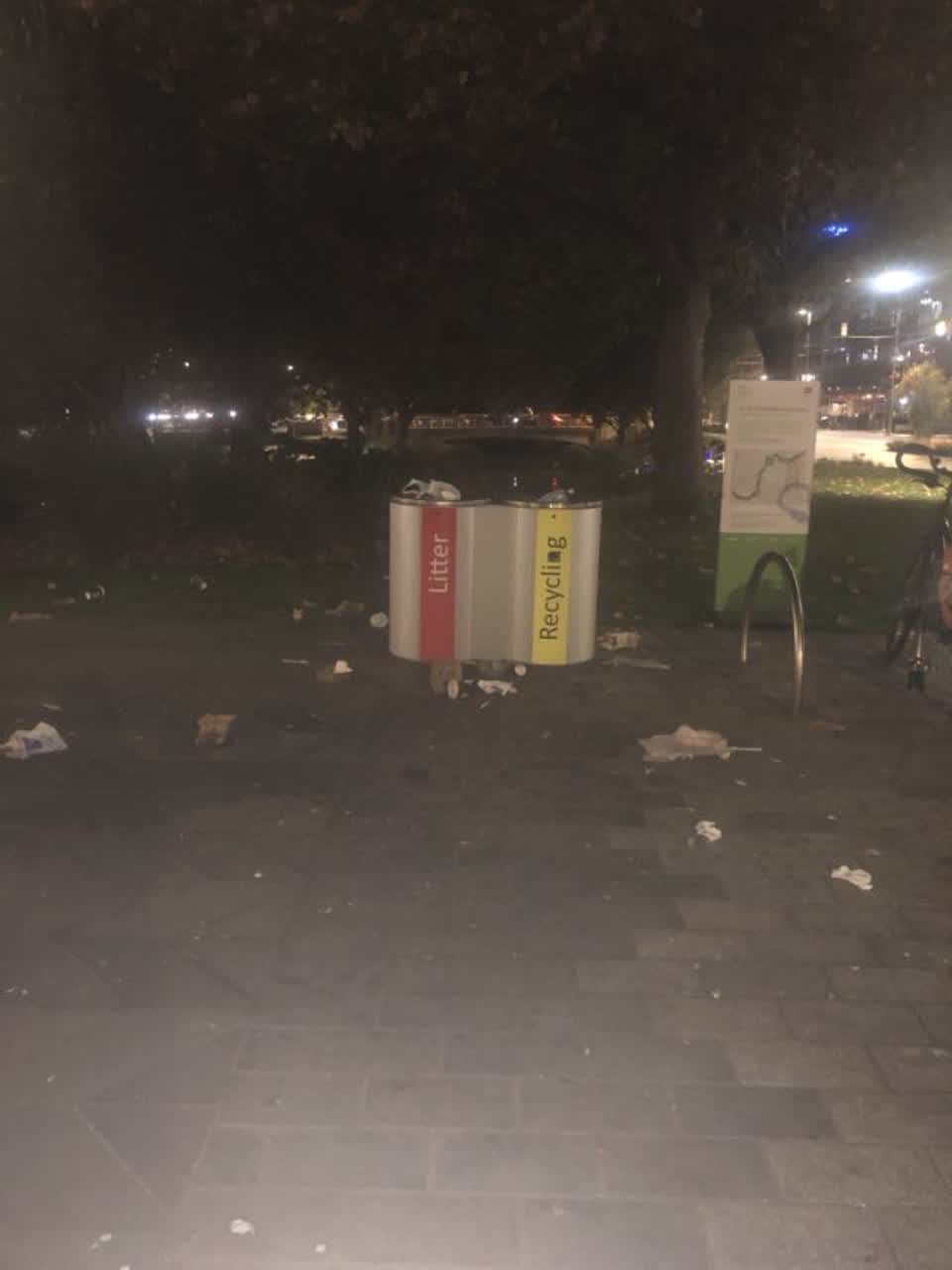 The photograph attached to this rubbish/recycling report
