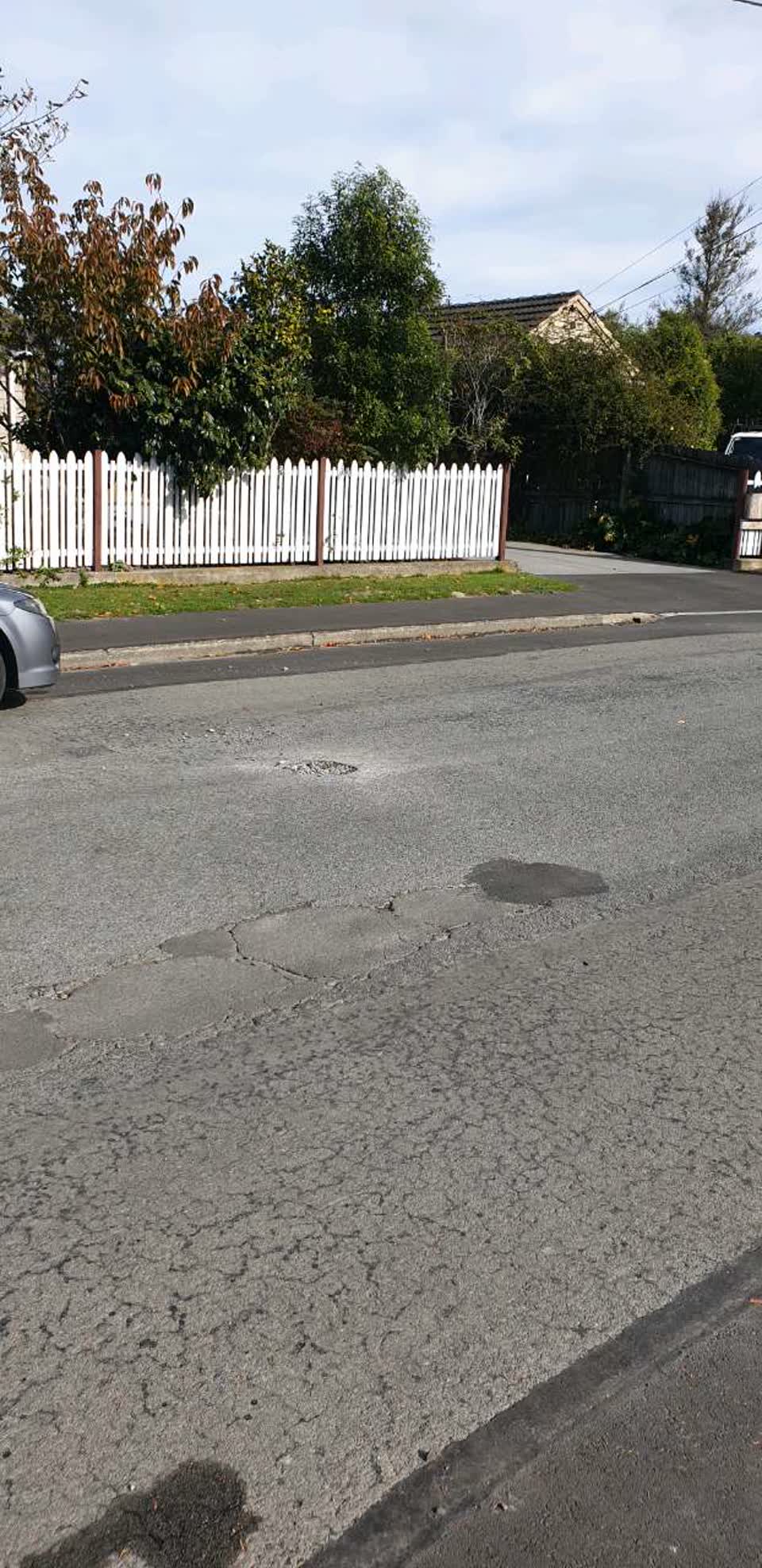 The photograph attached to this roading/streets report