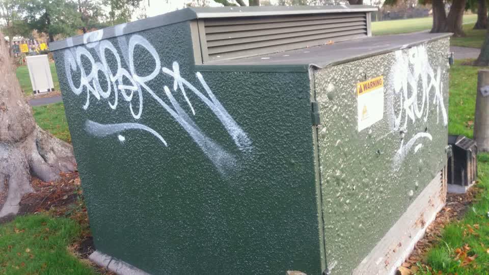 The photograph attached to this graffiti report