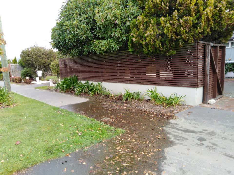 The photograph attached to this water supply report